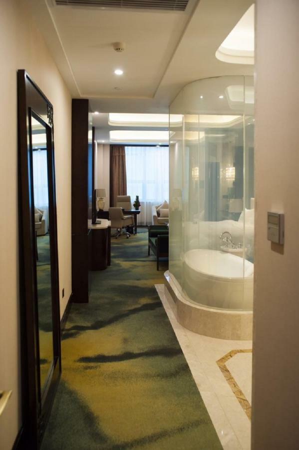 Hotel The Huiting Collection Wuhan Zewnętrze zdjęcie
