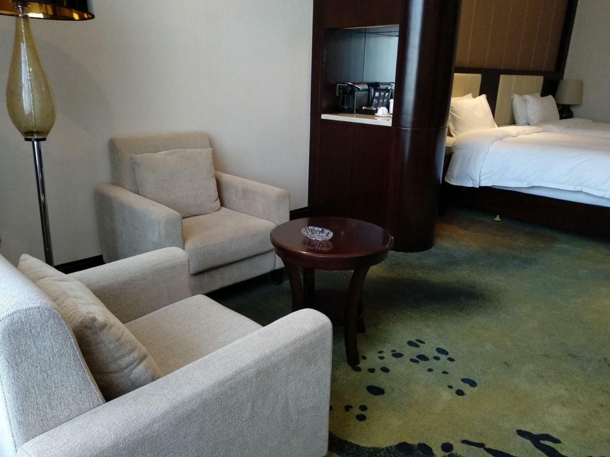 Hotel The Huiting Collection Wuhan Zewnętrze zdjęcie