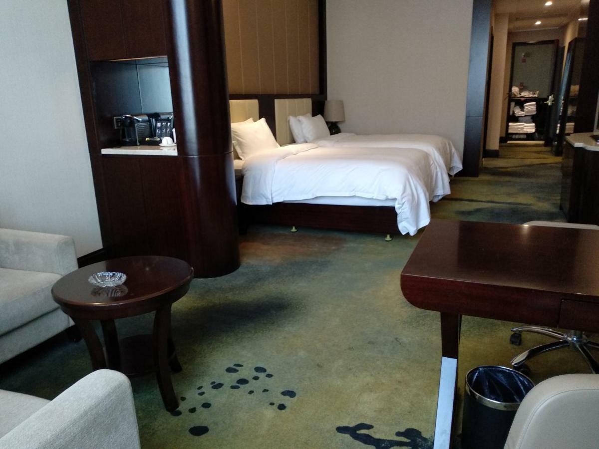 Hotel The Huiting Collection Wuhan Zewnętrze zdjęcie